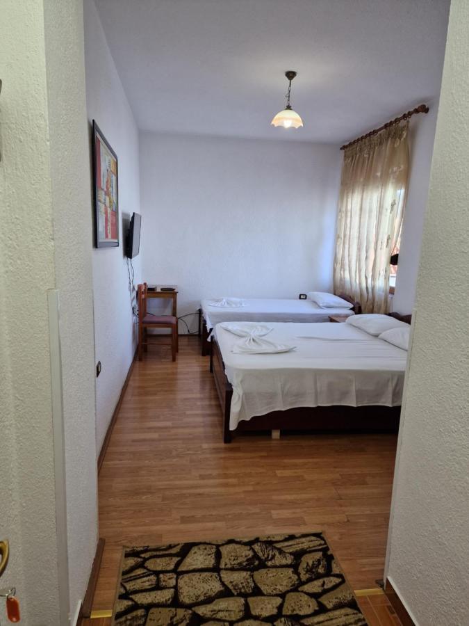 Hotel Restaurant Savoja Pogradec Eksteriør bilde