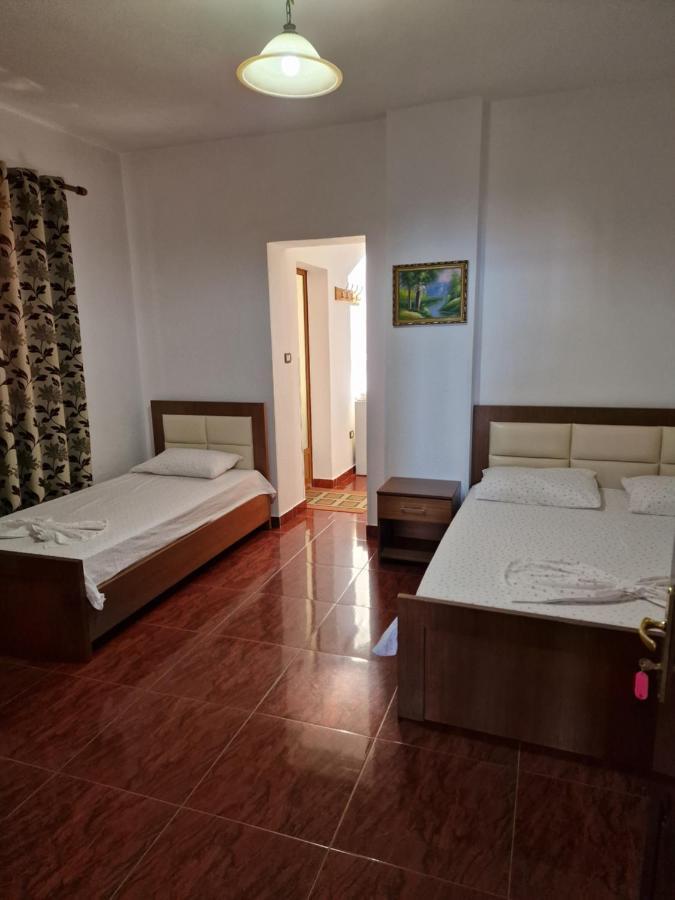 Hotel Restaurant Savoja Pogradec Eksteriør bilde