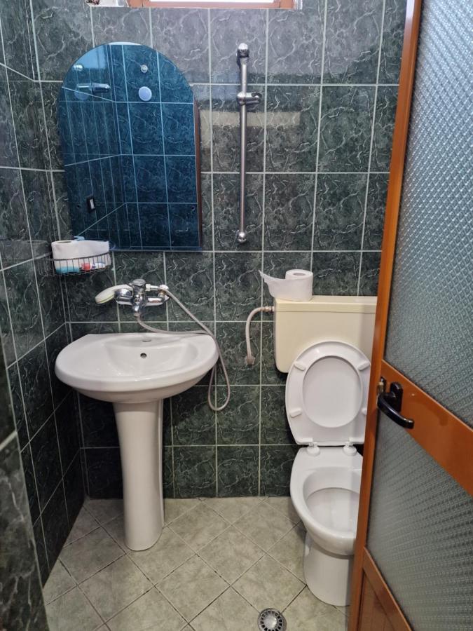 Hotel Restaurant Savoja Pogradec Eksteriør bilde